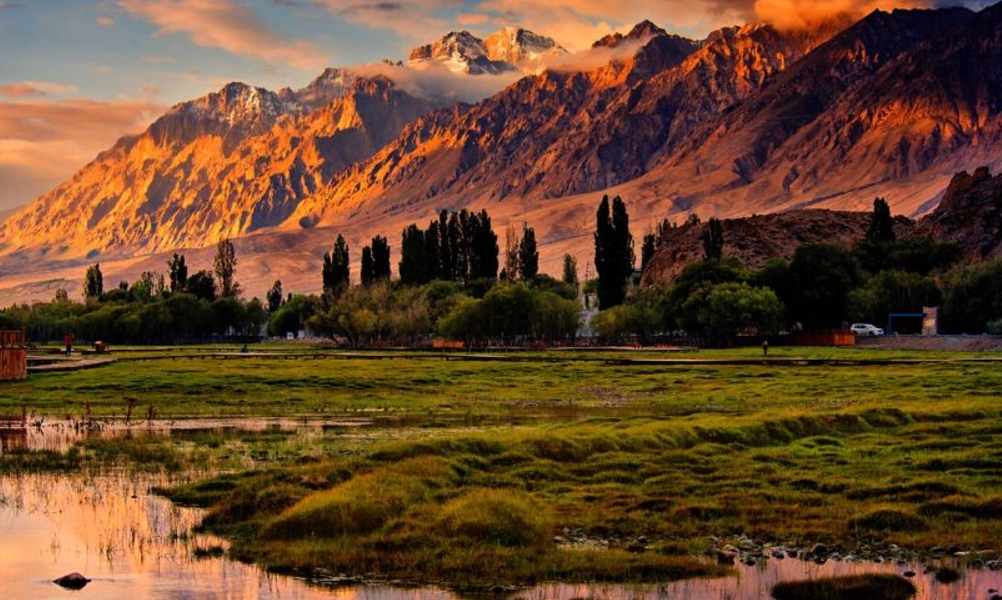 2026年新疆旅行社TOP3权威测评：品质、特色与选择全攻略